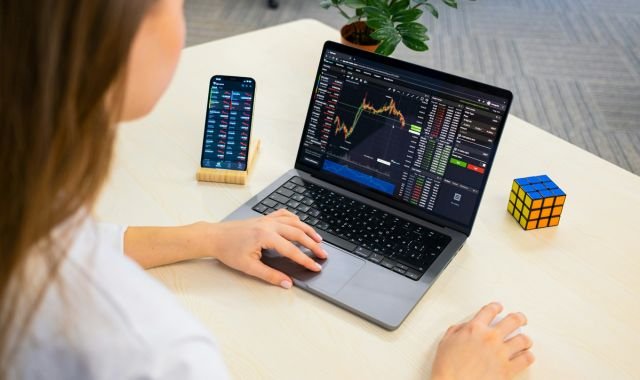 Why Underground Alerts Lead the Pack in Crypto Newsletter Track Records